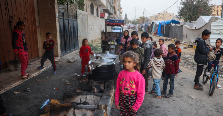ছয় দিন ধরে গাজায় ত্রাণ ঢুকতে দিচ্ছে না ইসরায়েল